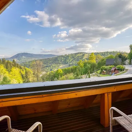 Aparthotel Krupowka Mountain Resort Szczyrk - Widokowy Hotel Z Basenami & Wellness 4*