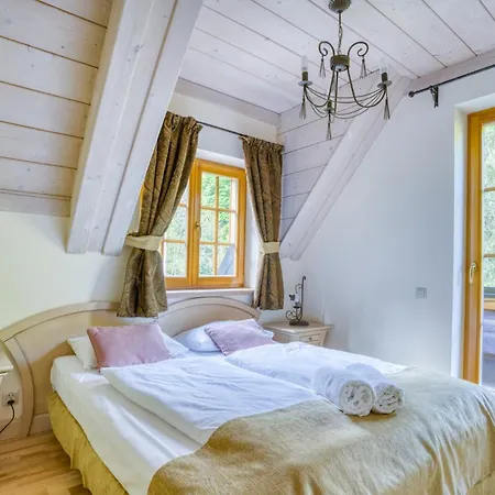 Aparthotel Krupowka Mountain Resort Szczyrk - Widokowy Hotel Z Basenami & Wellness Szczyrk