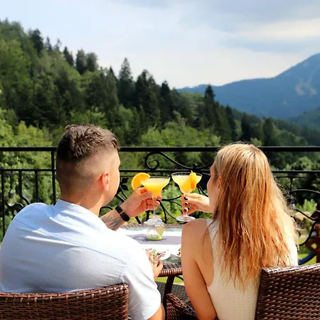 Krupowka Mountain - Widokowy Z Basenami & Wellness 公寓式酒店