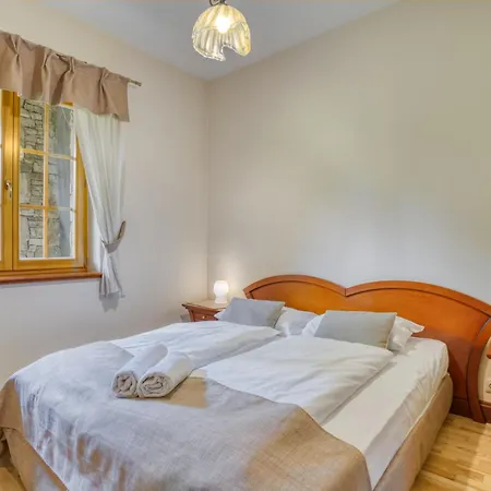 Aparthotel Krupowka Mountain Resort Szczyrk - Widokowy Hotel Z Basenami & Wellness Szczyrk